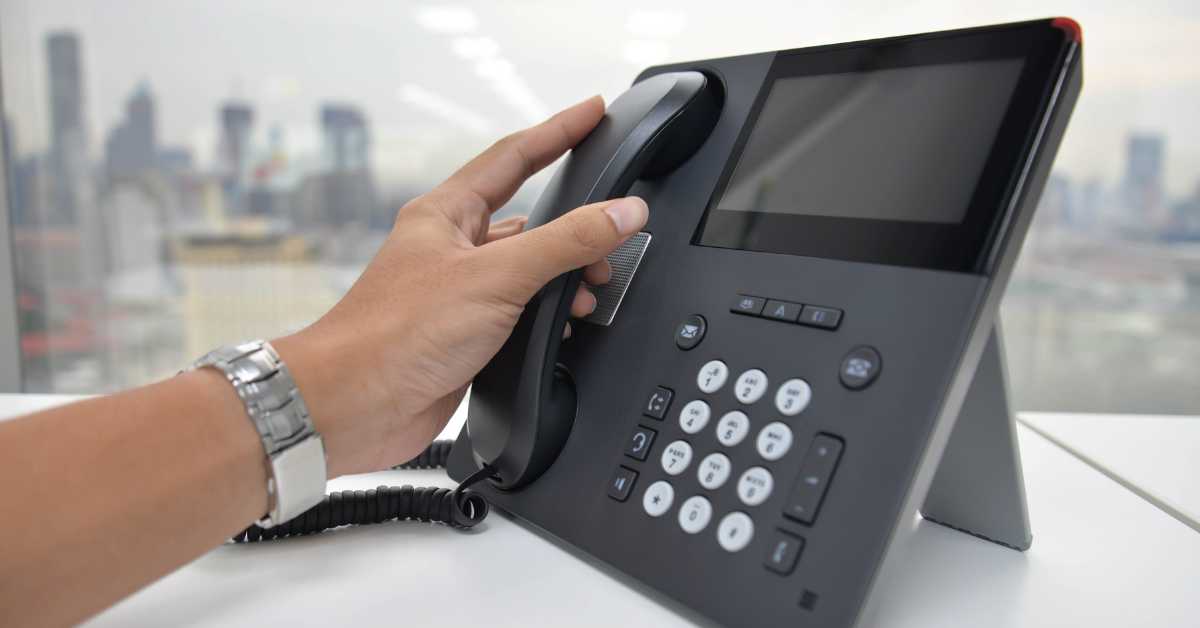 VoIP Phones vs. Traditional Landlines: Which Is Better?